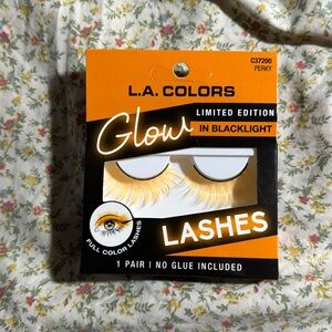 L.A. Colors Glow Lashes ( Limited Edition )